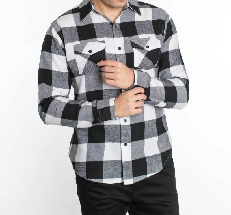 Long Sleeve Buffalo Plaid Flannel Shirt In Black / White