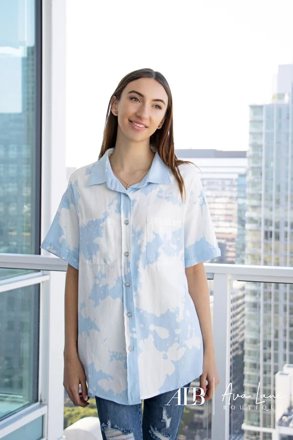 Daydreaming About You Women's Collared Button Down Short Sleeve Top