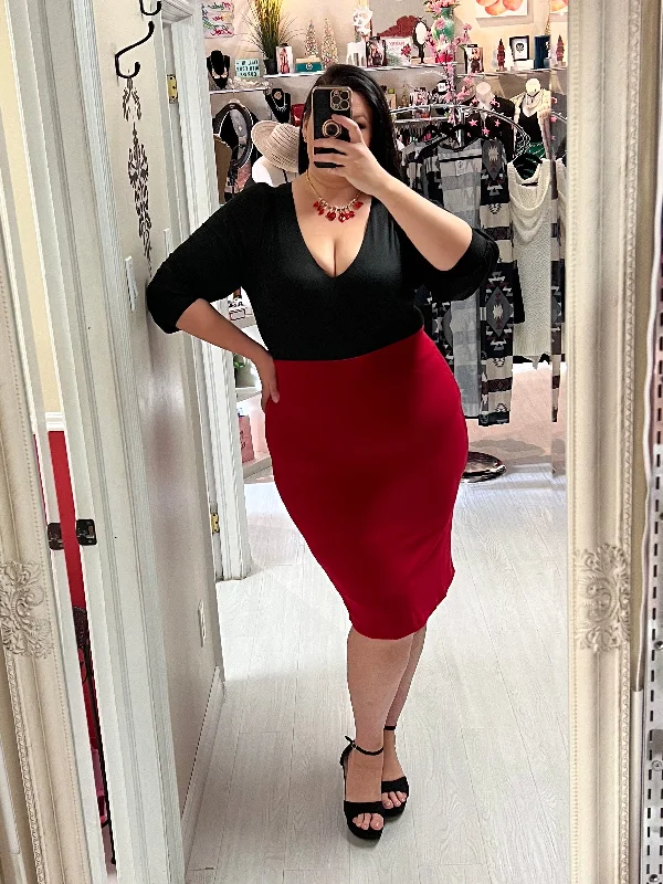 Brenda Plus Size Pencil Skirt in Red