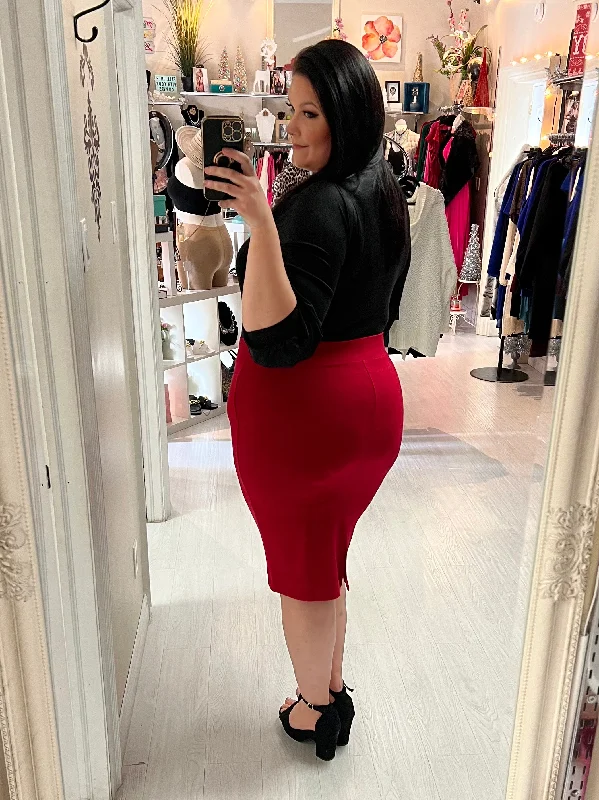 Brenda Plus Size Pencil Skirt in Red