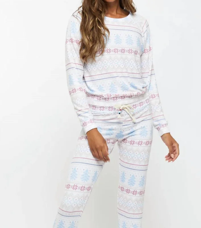 Fair Isle Pullover In White