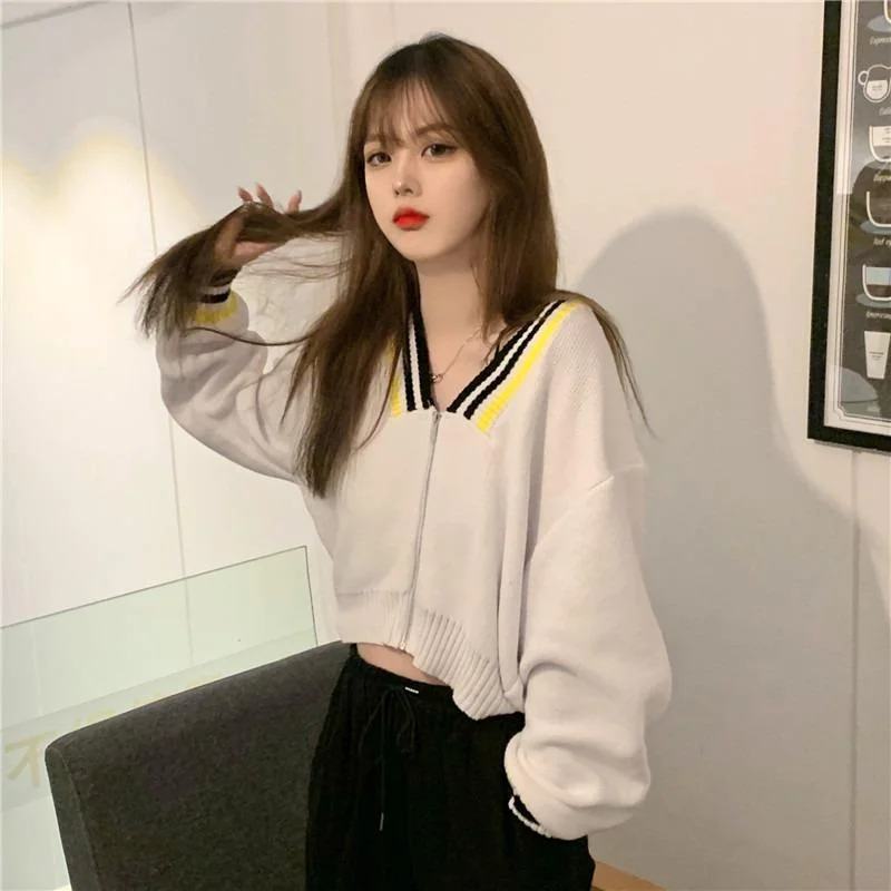 Women's Kawaii Plunging Zip Knitted Jacket