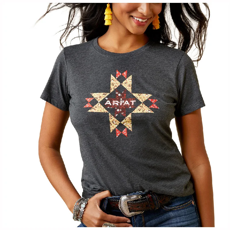 10045443 Ariat Women's Quilt Logo Short Sleeve Tee - Charcoal Heather