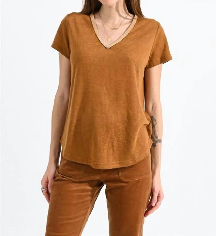 Flame V-Neck Tee In Camel